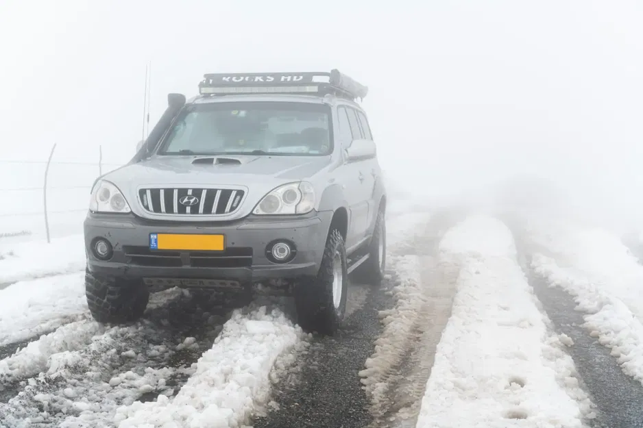 Chao Đèn LED Hyundai Terracan - Image 5