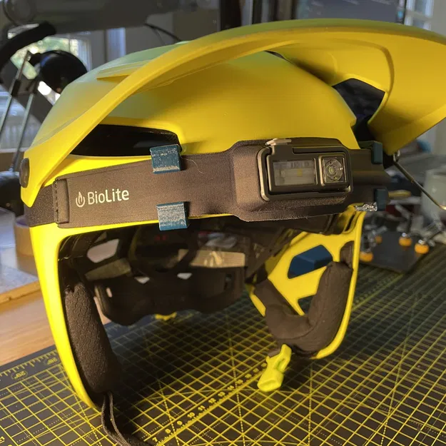 Kẹp Dây Đèn Pin Mũ Giro Tyrant (Lớn) - Parametric - Image 1