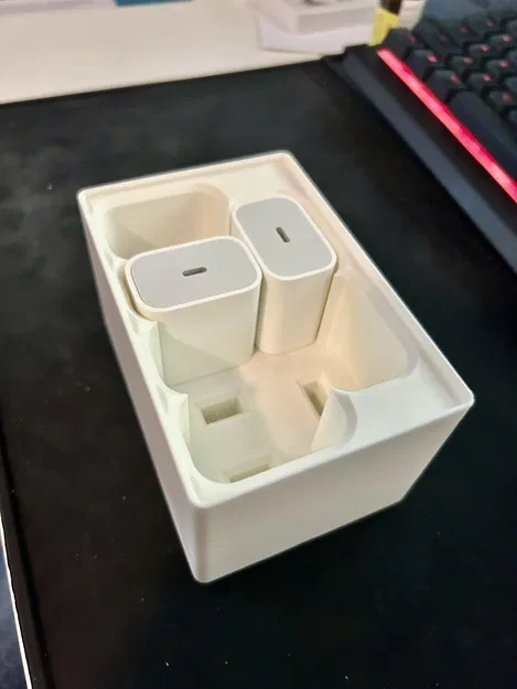 Module Gridfinity Hộp Đựng Củ Sạc Apple USB-C Xếp Chồng - Image 1