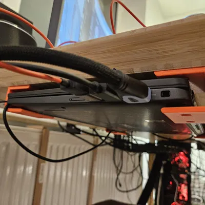 Ke Đỡ Laptop Dưới Gầm Bàn