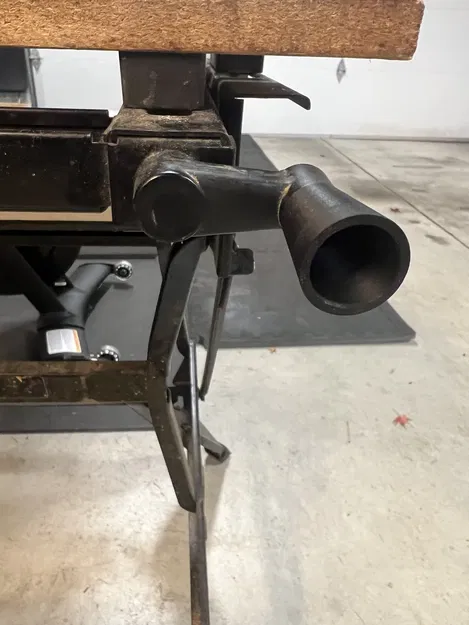 Tay Cầm Black & Decker Workmate V2 - Image 1