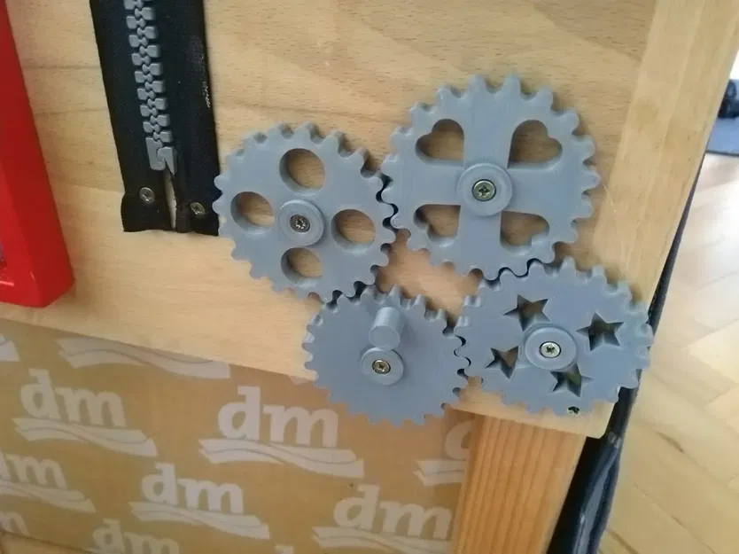 Bộ Bánh Răng Cho Bảng Đồ Chơi Bận Rộn - Image 1