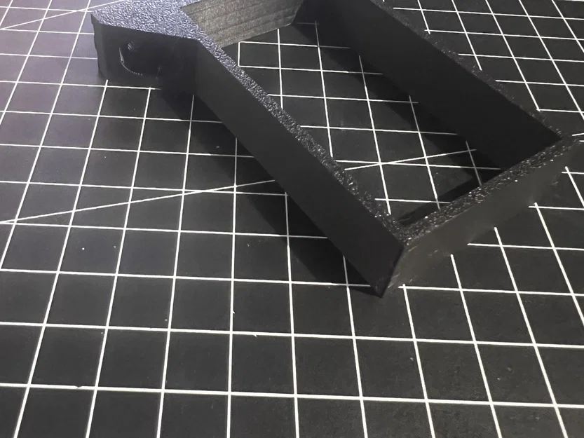 Kệ đỡ ổ cắm Brennenstuhl Super Solid - Image 3