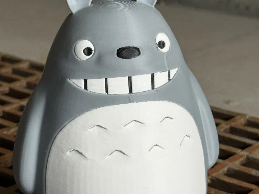 Totoro (đa vật liệu) - Image 1