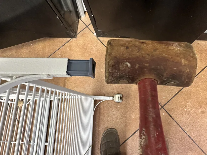 Adapter Bánh Xe Giày Patin Cho Lồng Chim - Image 1