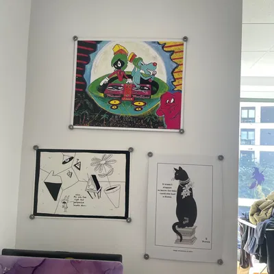 Móc treo poster không cần đóng đinh