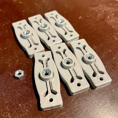 Bộ chèn miter có thể điều chỉnh khe hở bằng không cho máy cưa bàn