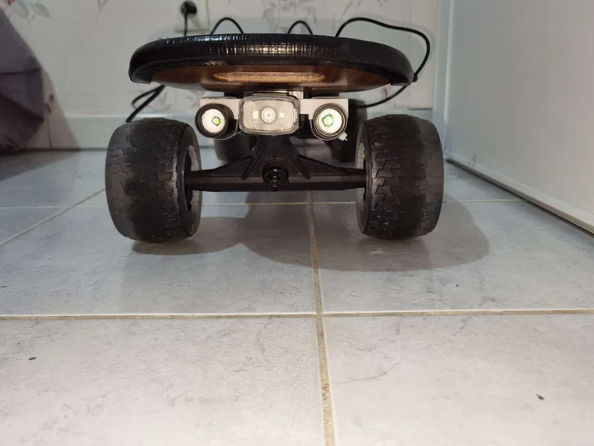 Chỗ Gắn Đèn Cho Ván Trượt Elwing - Image 1