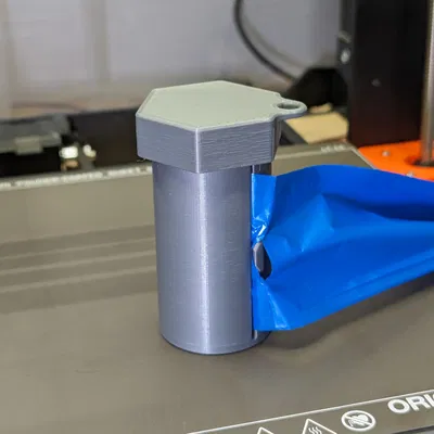 Dụng Cụ Giữ Túi Rác Chó Tự Xé Túi Tiện Lợi