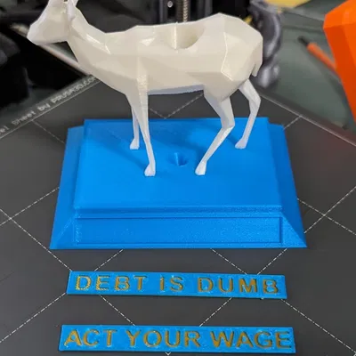 Chặn Bút Hình Linh Dương (Gazelle Pen Holder)