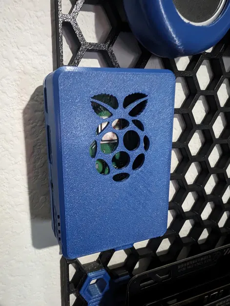 Raspberry Pi 3 Model B Case with Raspberry Pi Logo | Taller | Honeycomb Wall - Image 1