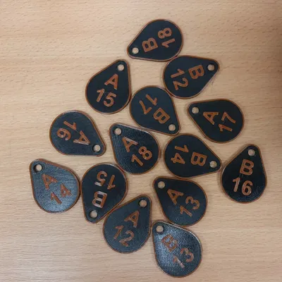 Označovač na klíče "budova 8"