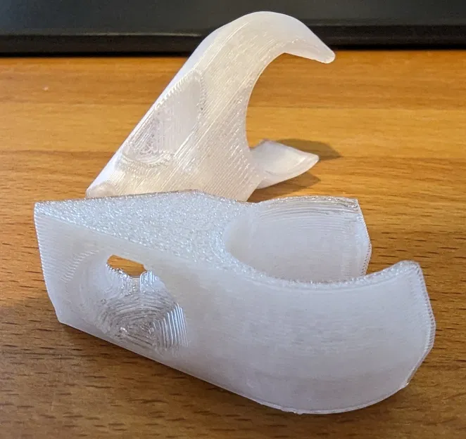 13mm poly pipe clip 90 degree - Image 1