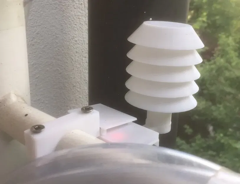 Trạm thời tiết ESP32 + BME280 (phiên bản cũ v1) với màn hình Stevenson - Image 2