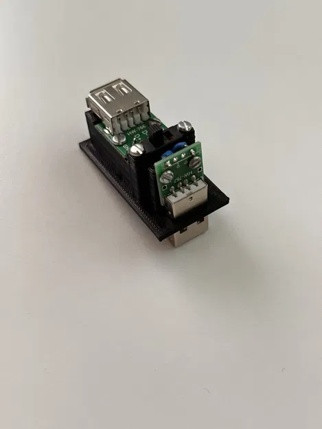 90° USB Adapter with On/Off Switch - Image 2