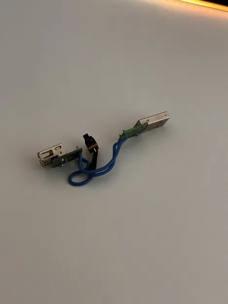 90° USB Adapter with On/Off Switch - Image 12