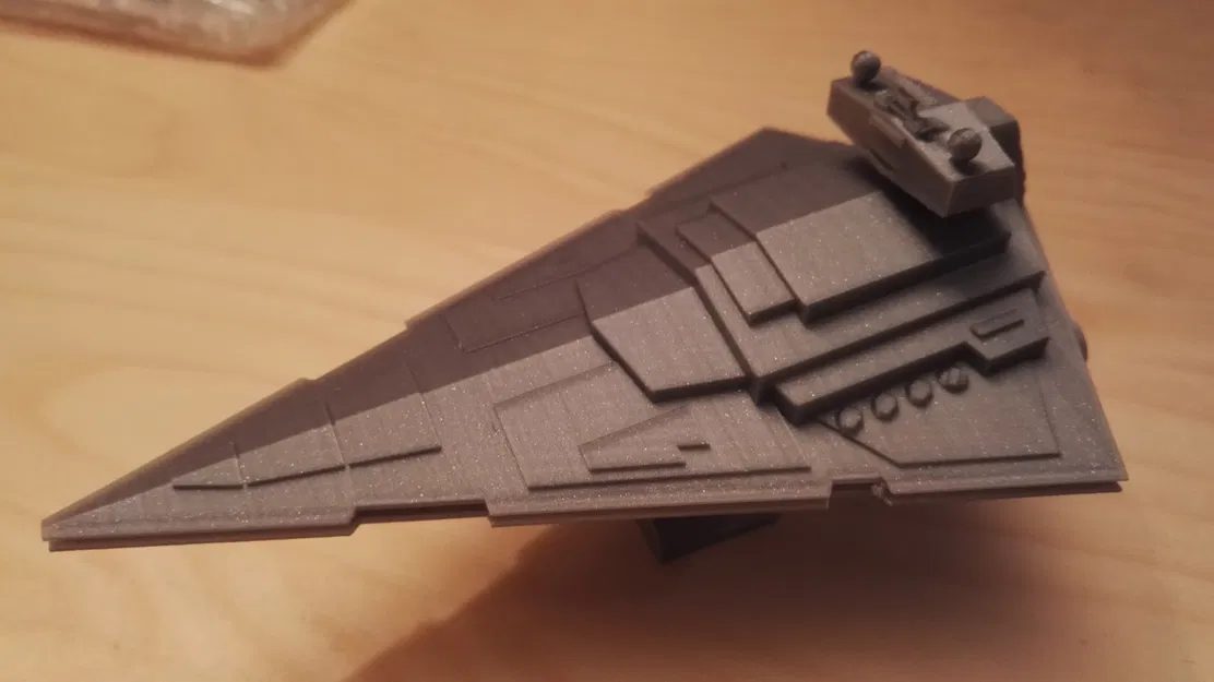 Tàu Vũ Trụ Star Wars: Imperial I-class Star Destroyer - Image 1