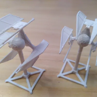 Mô Hình Star Wars TIE Defender (Phiên Bản Canon/Legends)