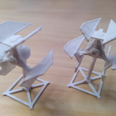 Mô Hình Star Wars TIE Defender (Phiên Bản Canon/Legends)