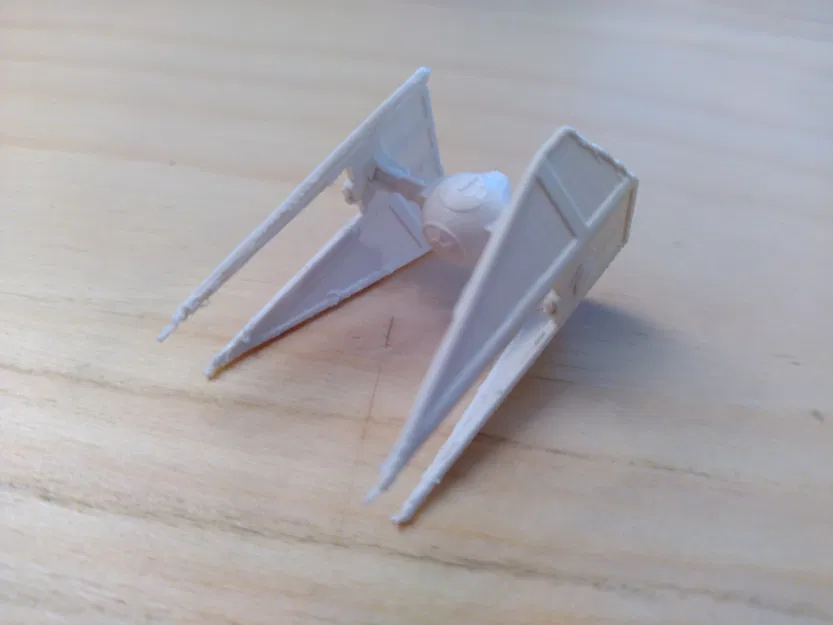 Star Wars TIE Interceptor - Mô Hình Tỉ Lệ 1:270 - Image 1