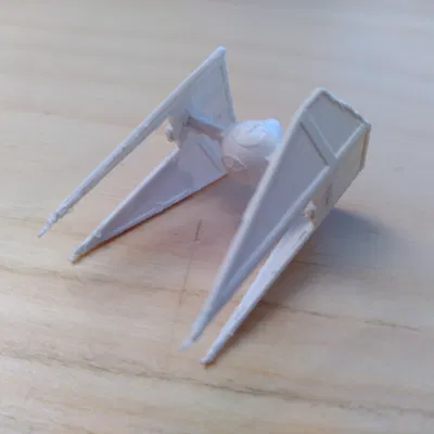 Star Wars TIE Interceptor - Mô Hình Tỉ Lệ 1:270