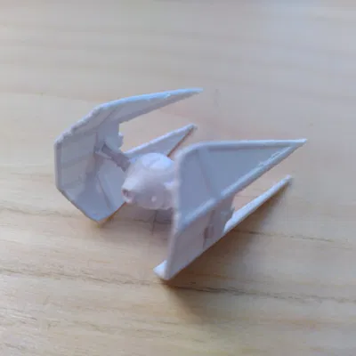 Star Wars TIE Interceptor - Mô Hình Tỉ Lệ 1:270