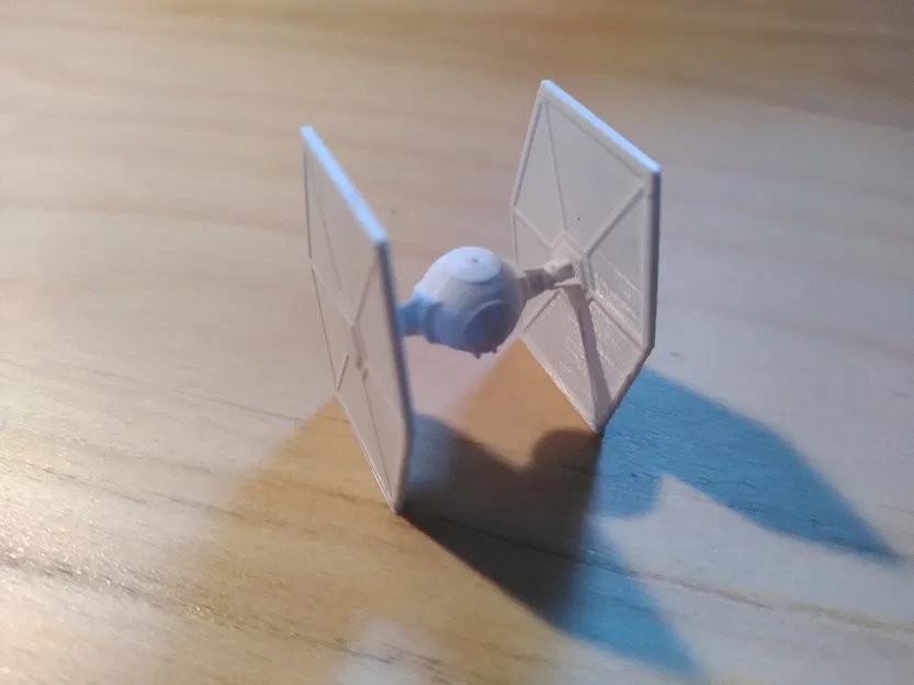 Mô hình Star Wars TIE Fighter Tỉ lệ 1:270 - Image 1