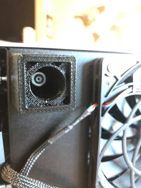 Chân Sliger SM570: Khe hở quạt dày 25mm - Image 3