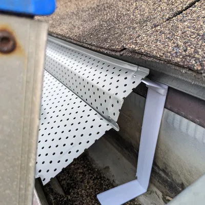 Pát Đỡ Chắn Rác Máng Xối