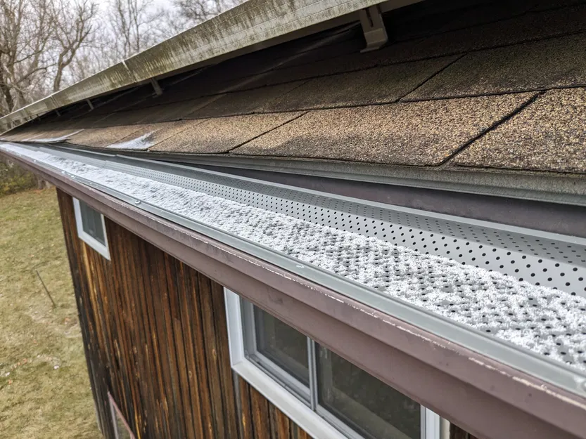 Pát Đỡ Chắn Rác Máng Xối - Image 2