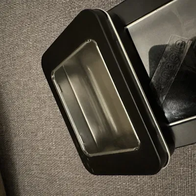 Hộp Đựng Tyrant Cho Hộp Thiếc Cửa Sổ