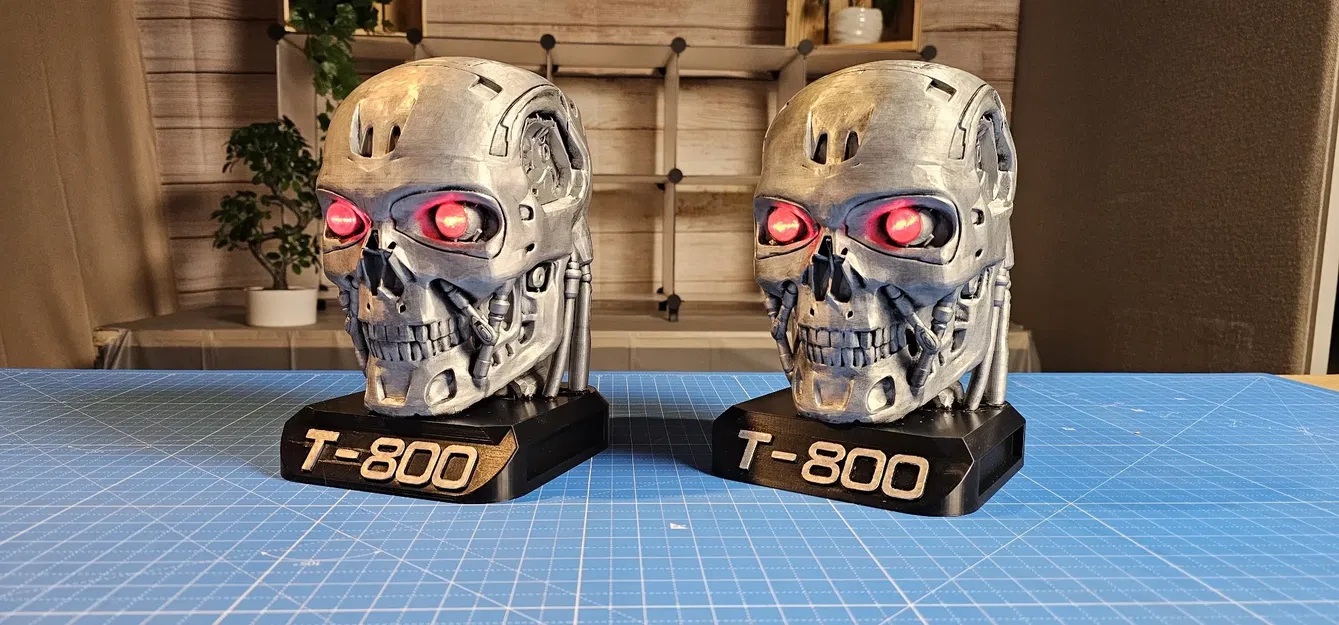 Đầu Terminator Có Mắt LED - Image 7