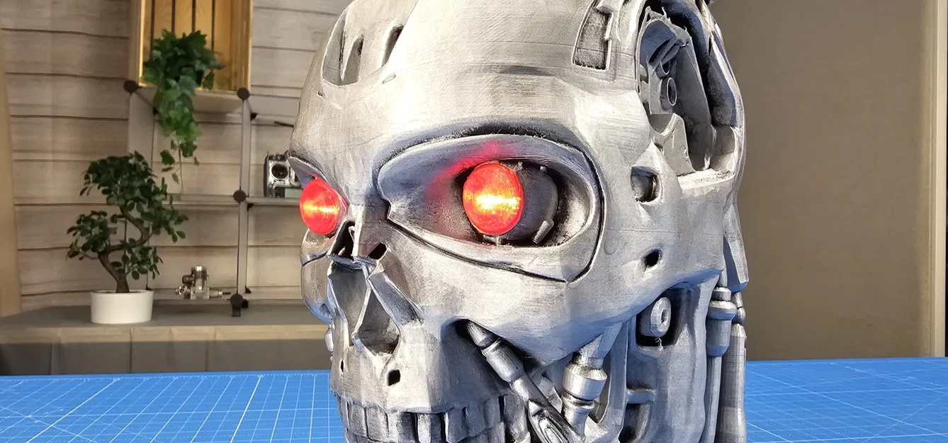 Đầu Terminator Có Mắt LED - Image 8