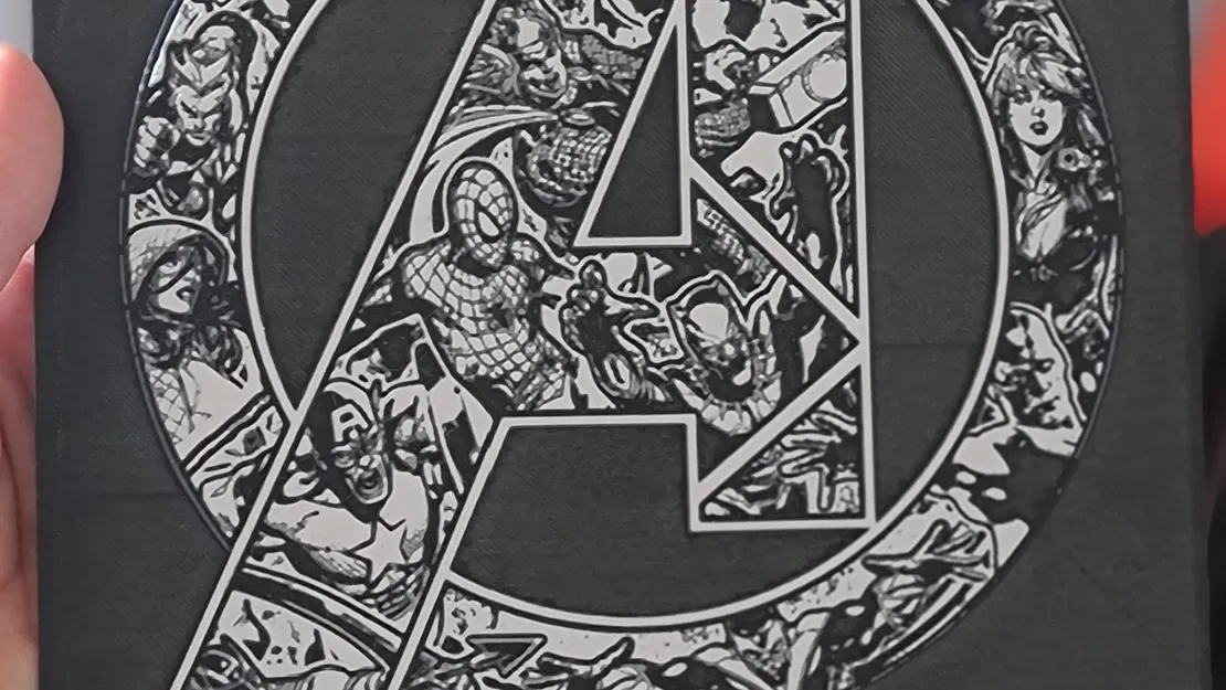 Logo Marvel Avengers - Hueforge - Image 1