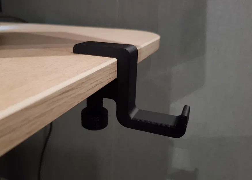 Headset Hanger 2.0 - Image 1