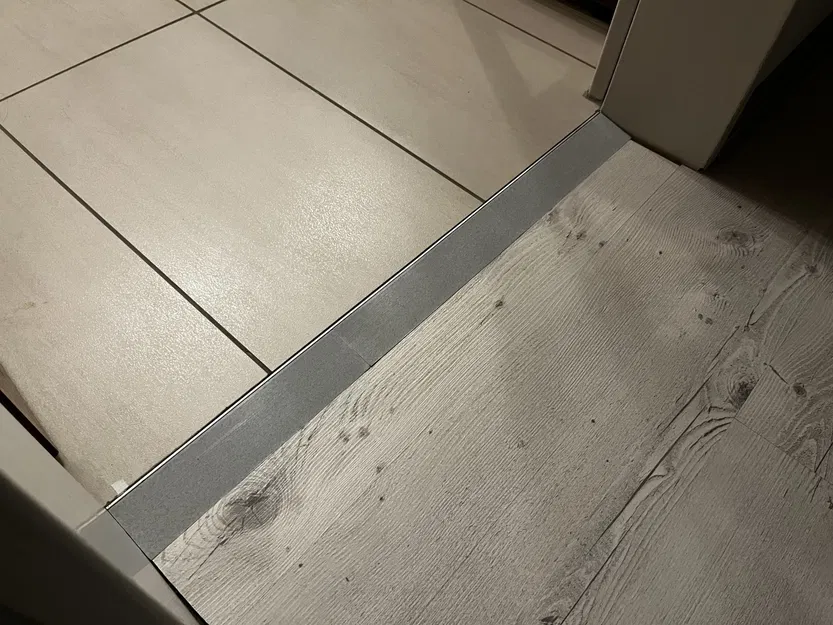 Ramp Chân Tường Cho Robot Hút Bụi - Image 1