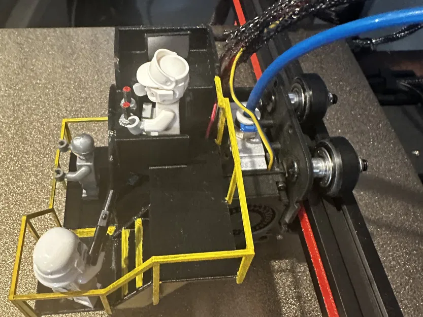 Mini Figure Control Station Creality Max Neo - Image 5