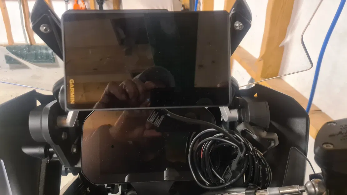 Giá đỡ Garmin Zumo XT2 cho đế GPS BMW - Image 1