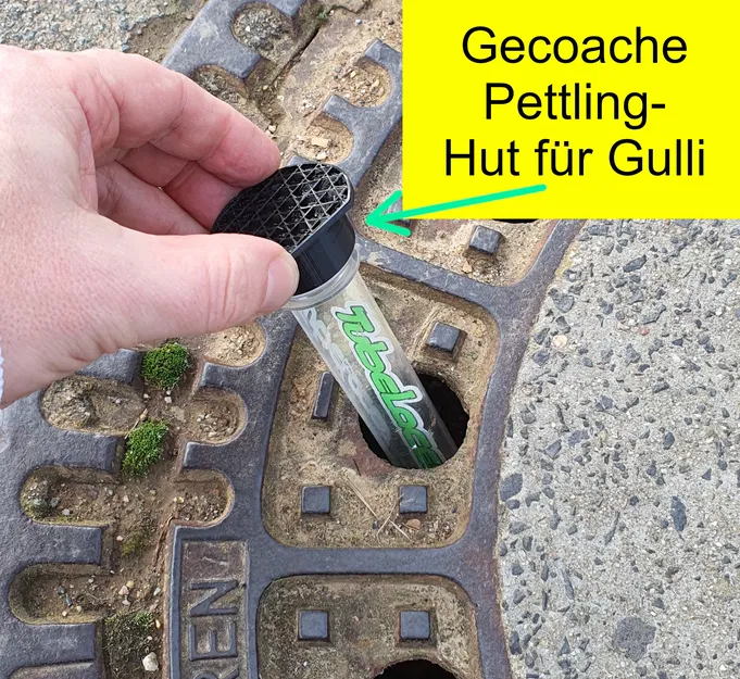 Geocache Versteck Hut für Petling in Gullideckel Geocache - Image 1