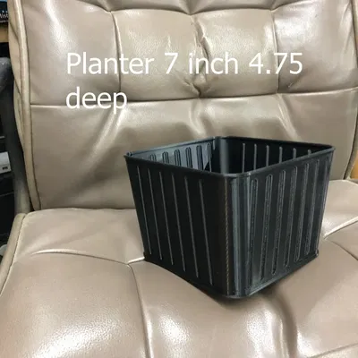 Chậu 7 inch Vuông Có Rãnh