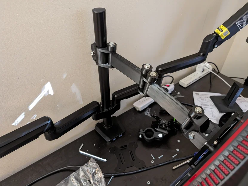 Modular 100mm VESA monitor arm - Image 1