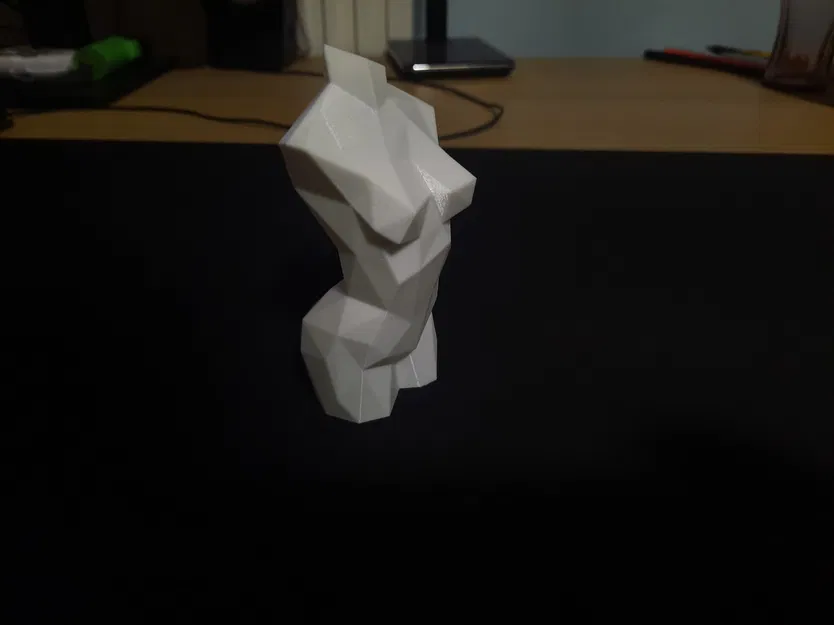 Tượng phụ nữ đẹp Low poly NSFW - Image 9