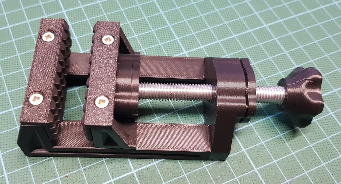 K̀m Nhỏ Để Bàn Làm Thủ Công - Image 1