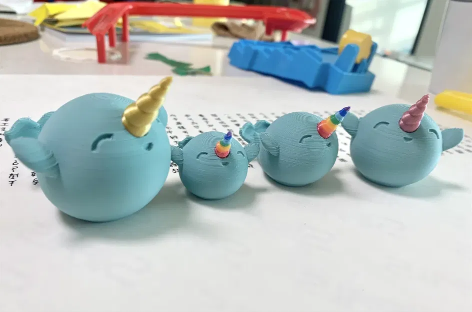 Kỳ Lân Biển Có Sừng Tách Rời - Image 1