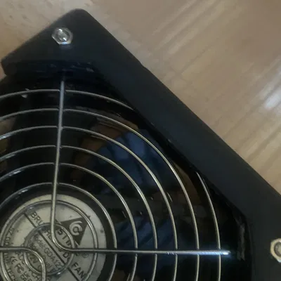 Sash window extractor fan