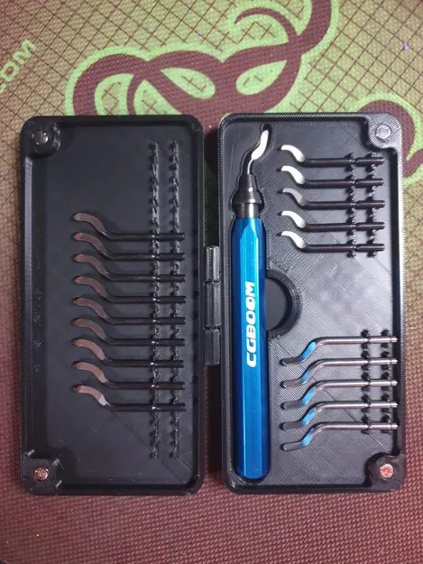 Deburring Tool Set Box with magnetic closure [Print in Place] - Image 1