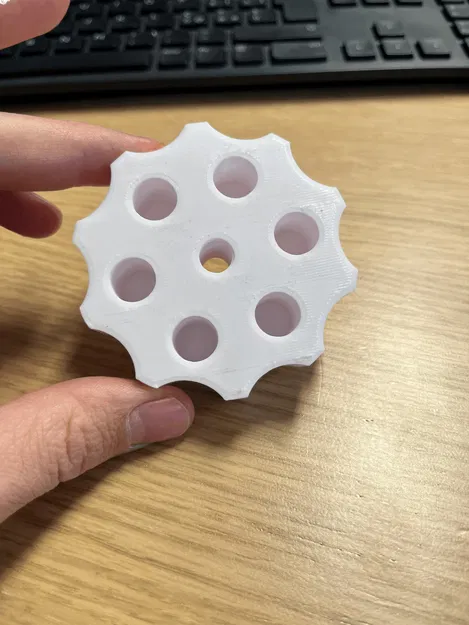 Chỗ Cắm Bút Xoay Treo Tường - Image 2