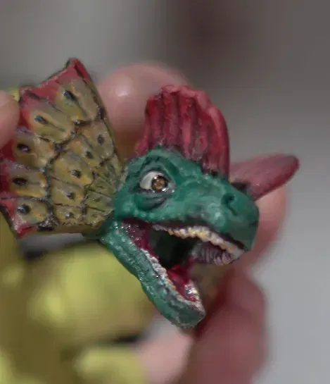 Nắp Xịt Hình Dilophosaurus Ngầu - Image 3