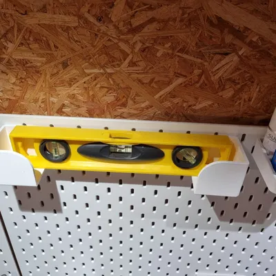 Skadis mount for long tools (level etc...)