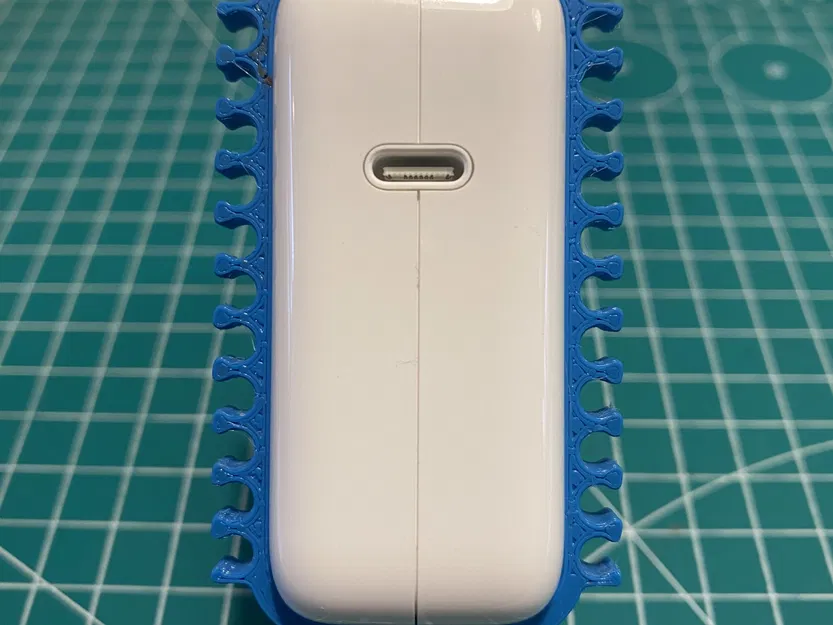 Kẹp quản lý cáp cho Bộ sạc USB-C 70W của Apple - Image 3